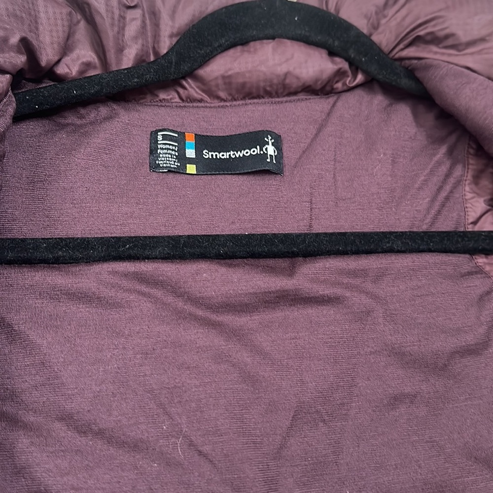 Smart wool smart loft wool burgundy puffer vest size small - Picture 15 of 16